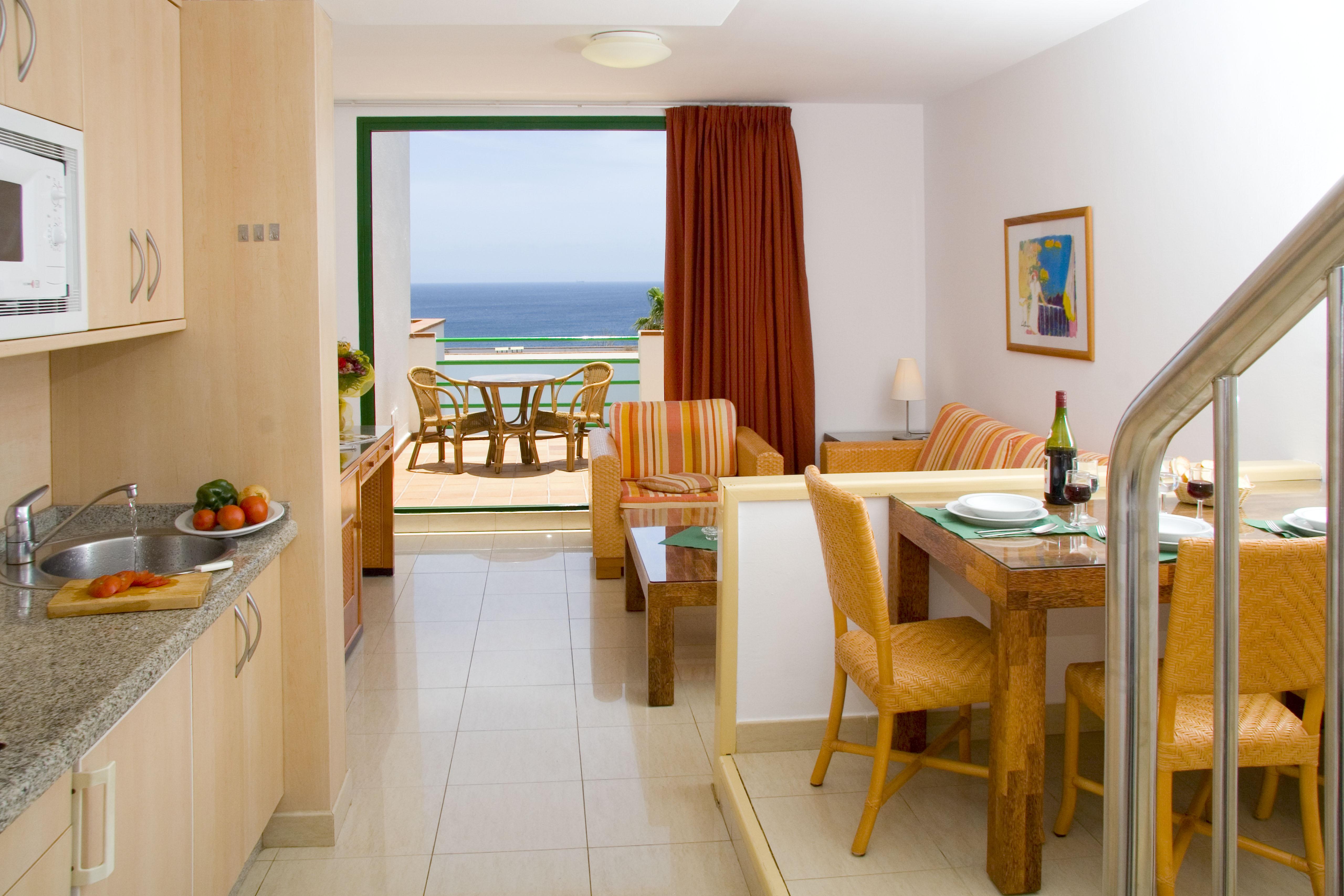 Aparthotel Esquinzo Y Monte Del Mar Playa De Esquinzo Exterior photo